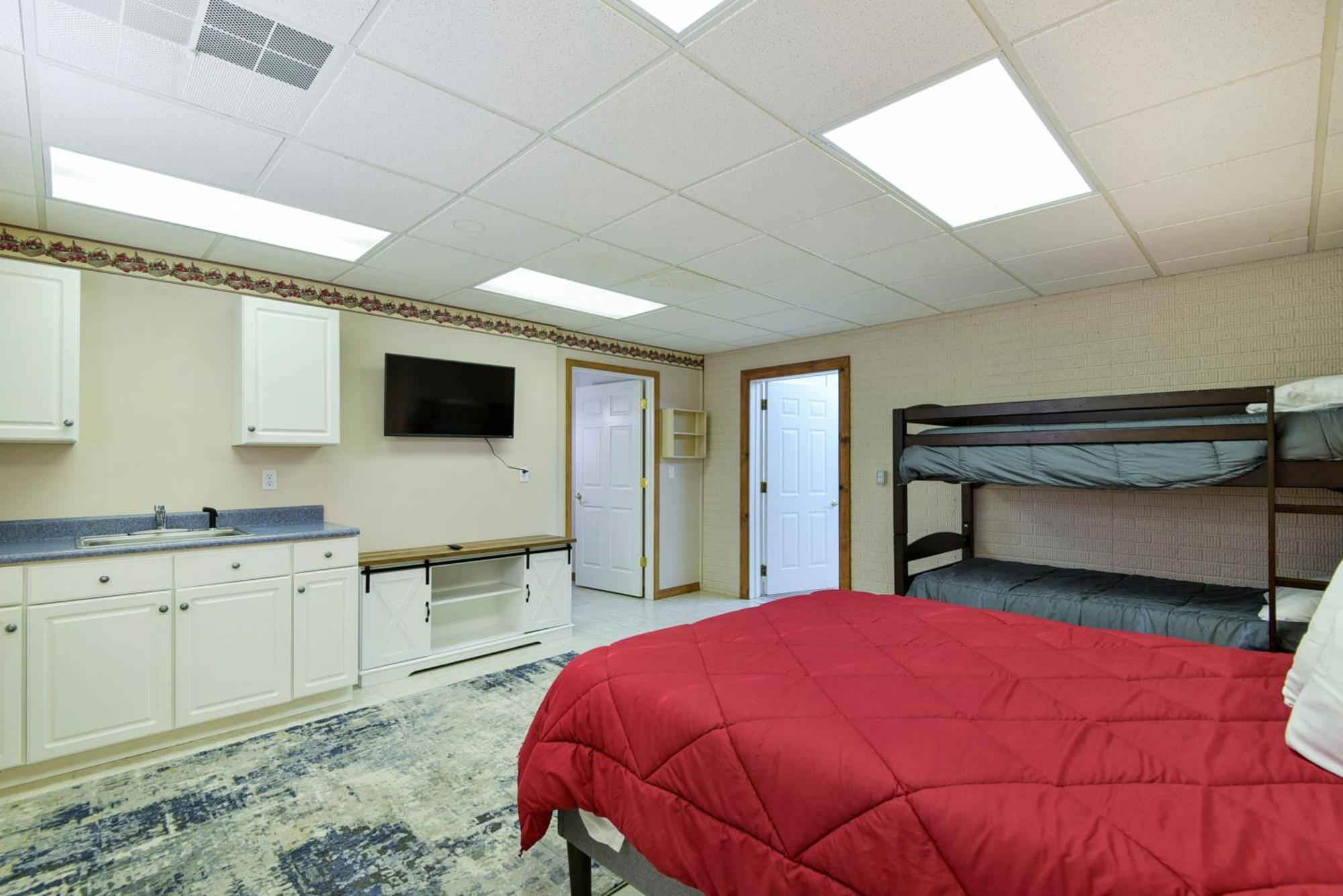 5 Bedroom Vacation Home Next To Silver Dollar City Branson Exteriör bild